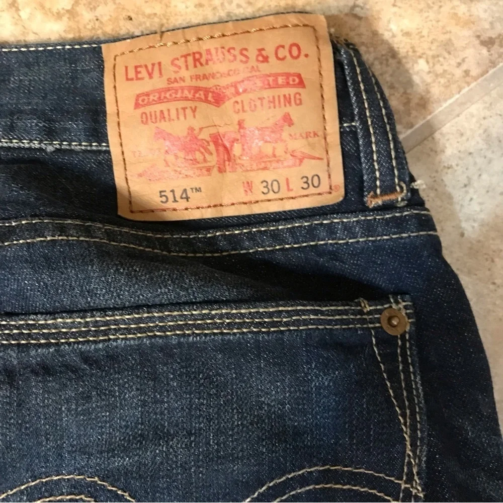 ▪️VINTAGE LEVI Denim 514 Slim/Straight Jeans - Picture 9 of 12